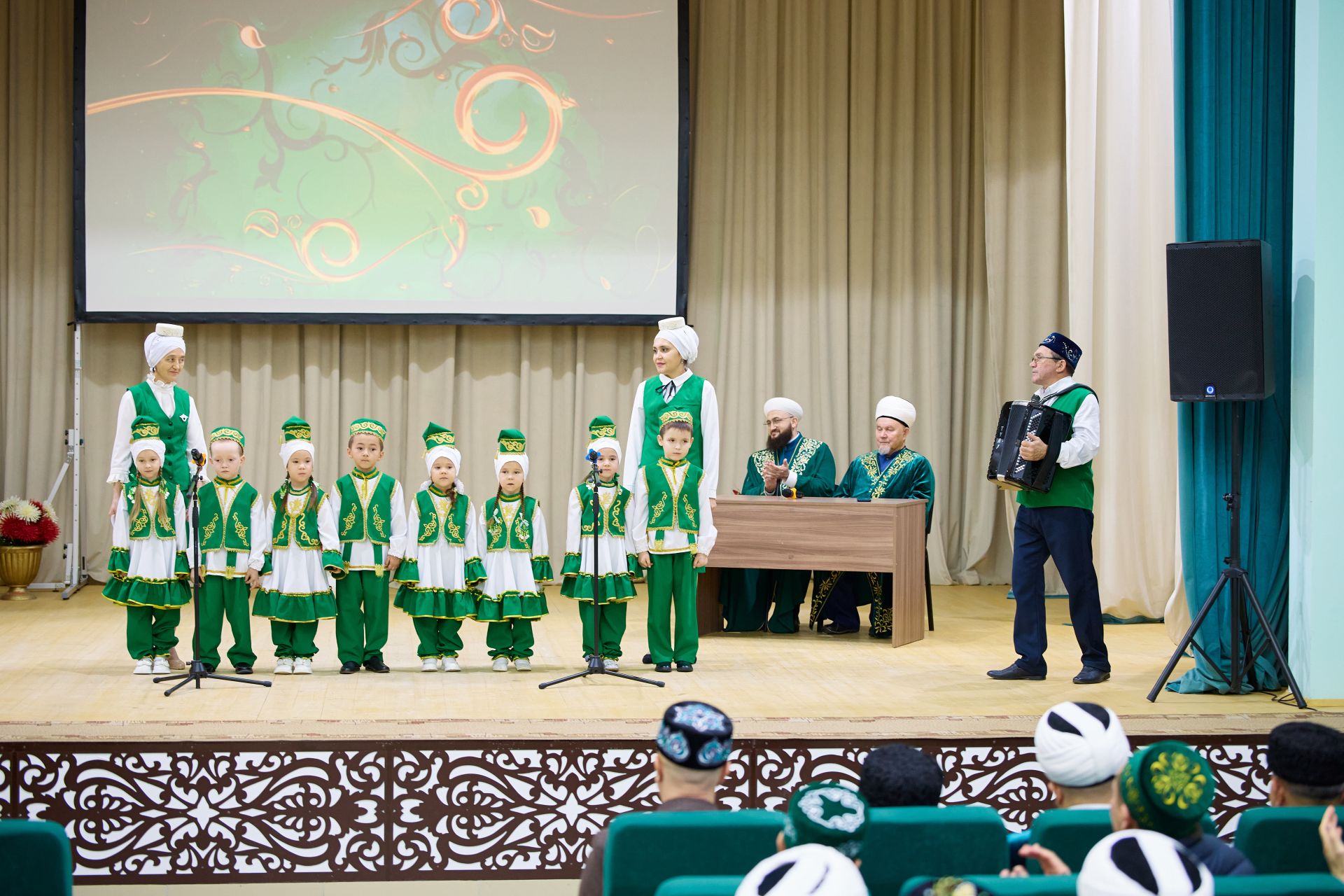 «Татарстанның иң төзек, дини авылларның берсе буларак бергәләп танытып киләбез»