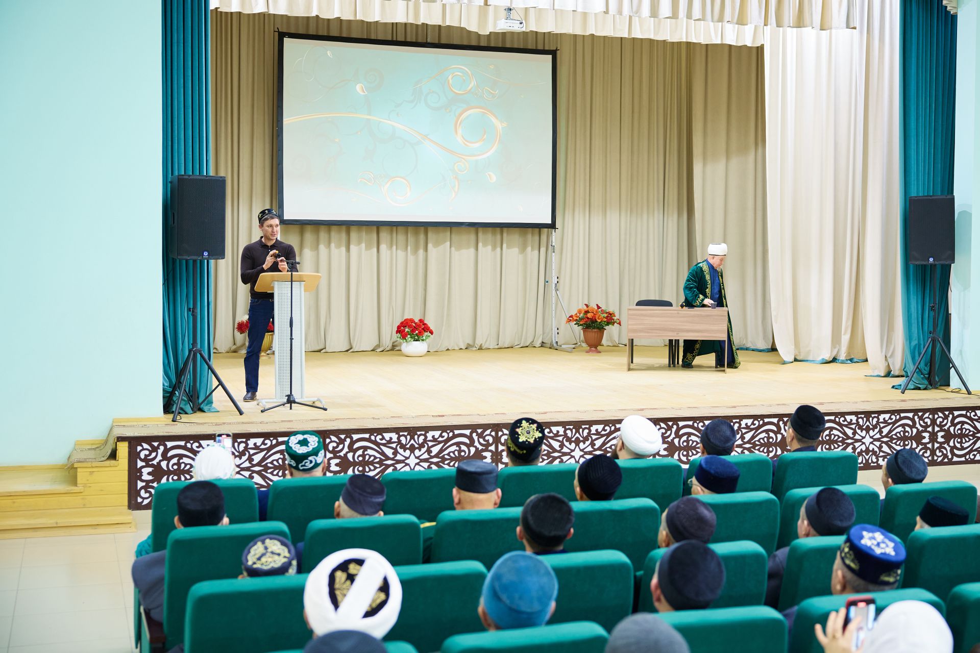 «Татарстанның иң төзек, дини авылларның берсе буларак бергәләп танытып киләбез»