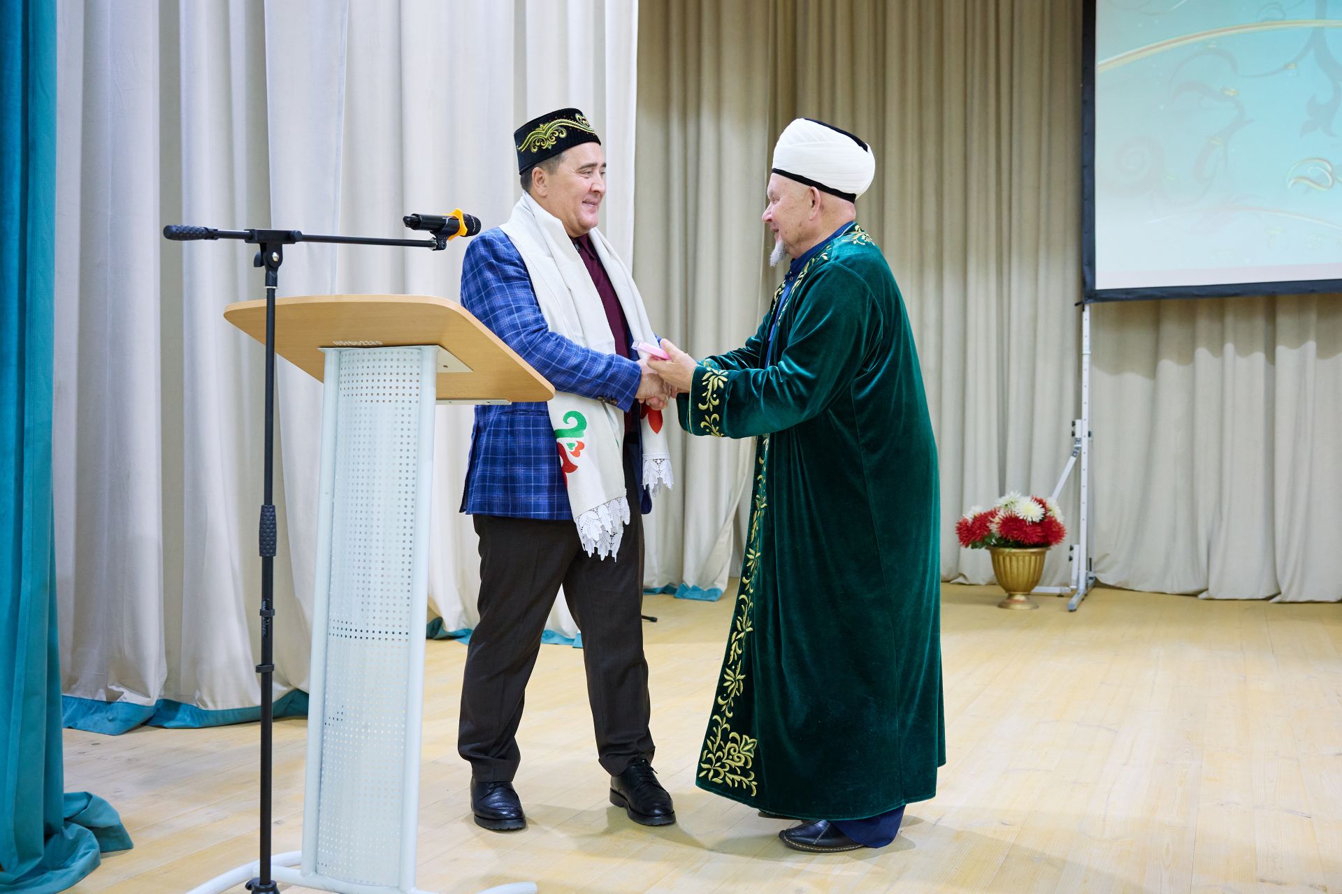 «Татарстанның иң төзек, дини авылларның берсе буларак бергәләп танытып киләбез»