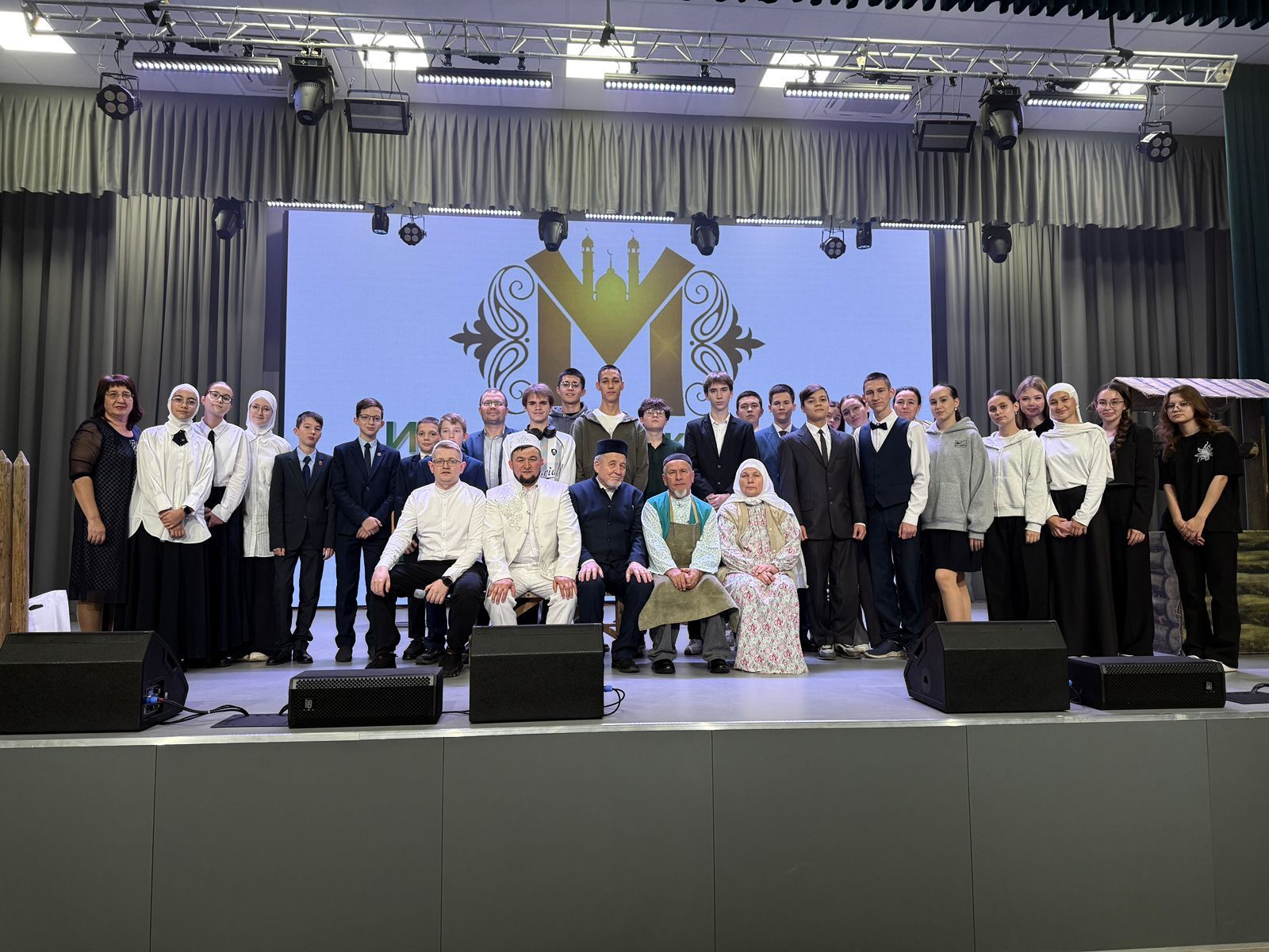 «Аклыкка илтсен юллар»: педагогика фәннәре кандидаты бөтен республика халкын тәрбияли