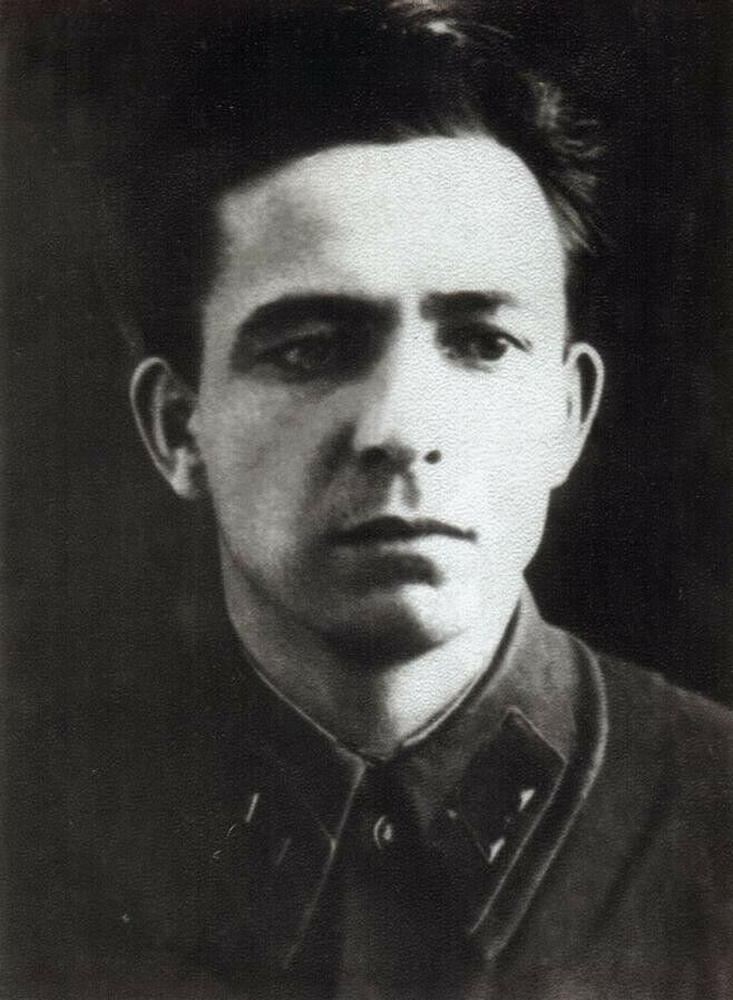 Атаклы футболчы: яшь ярымлык чагында кызы үлә. Әмма Галимҗан бирешми...