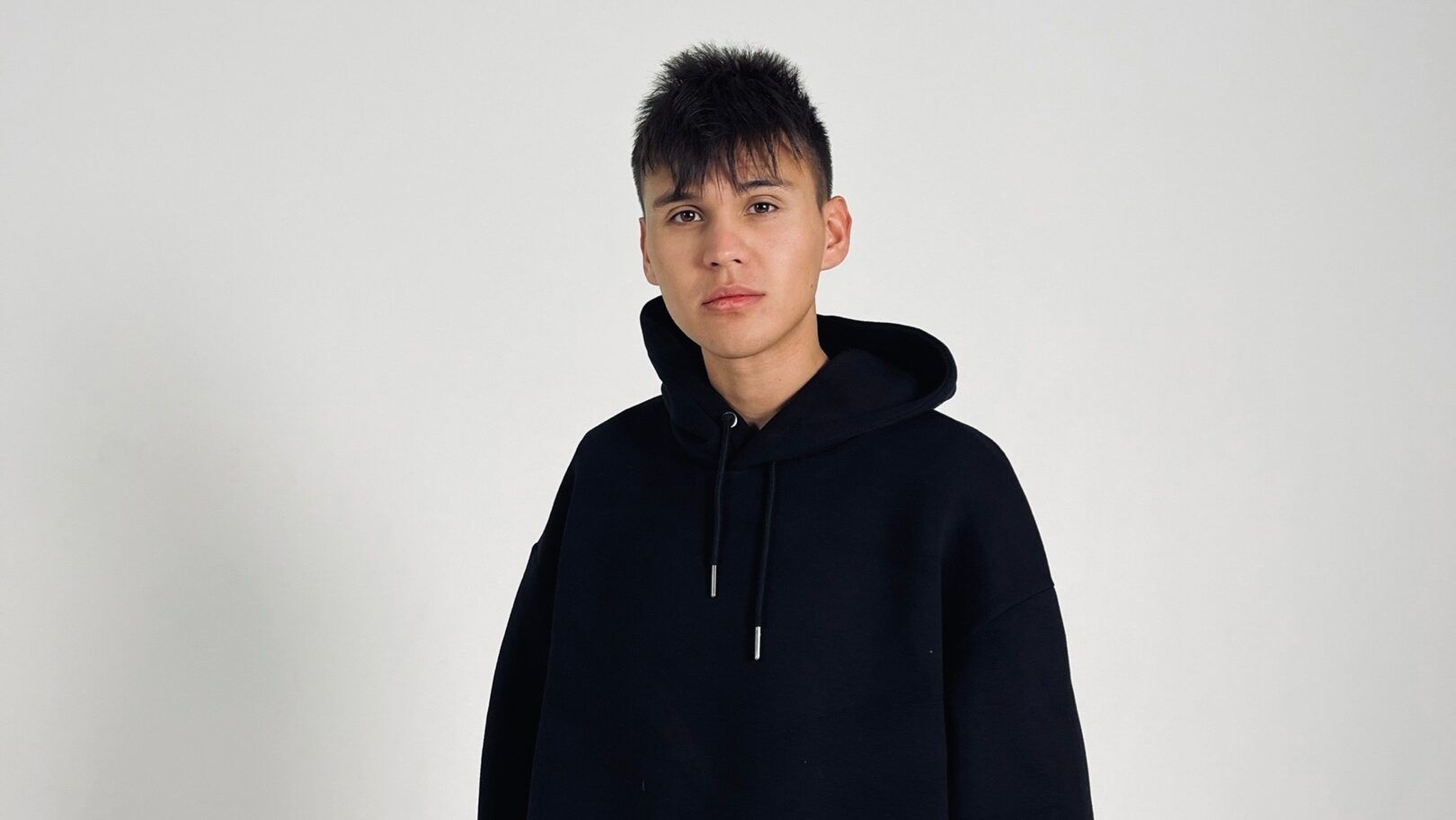 «Җыр бары тик Гөлнара Тимерҗанова белән генә башкарылачак. Иске видеоязмалар истәлеккә кала инде...»