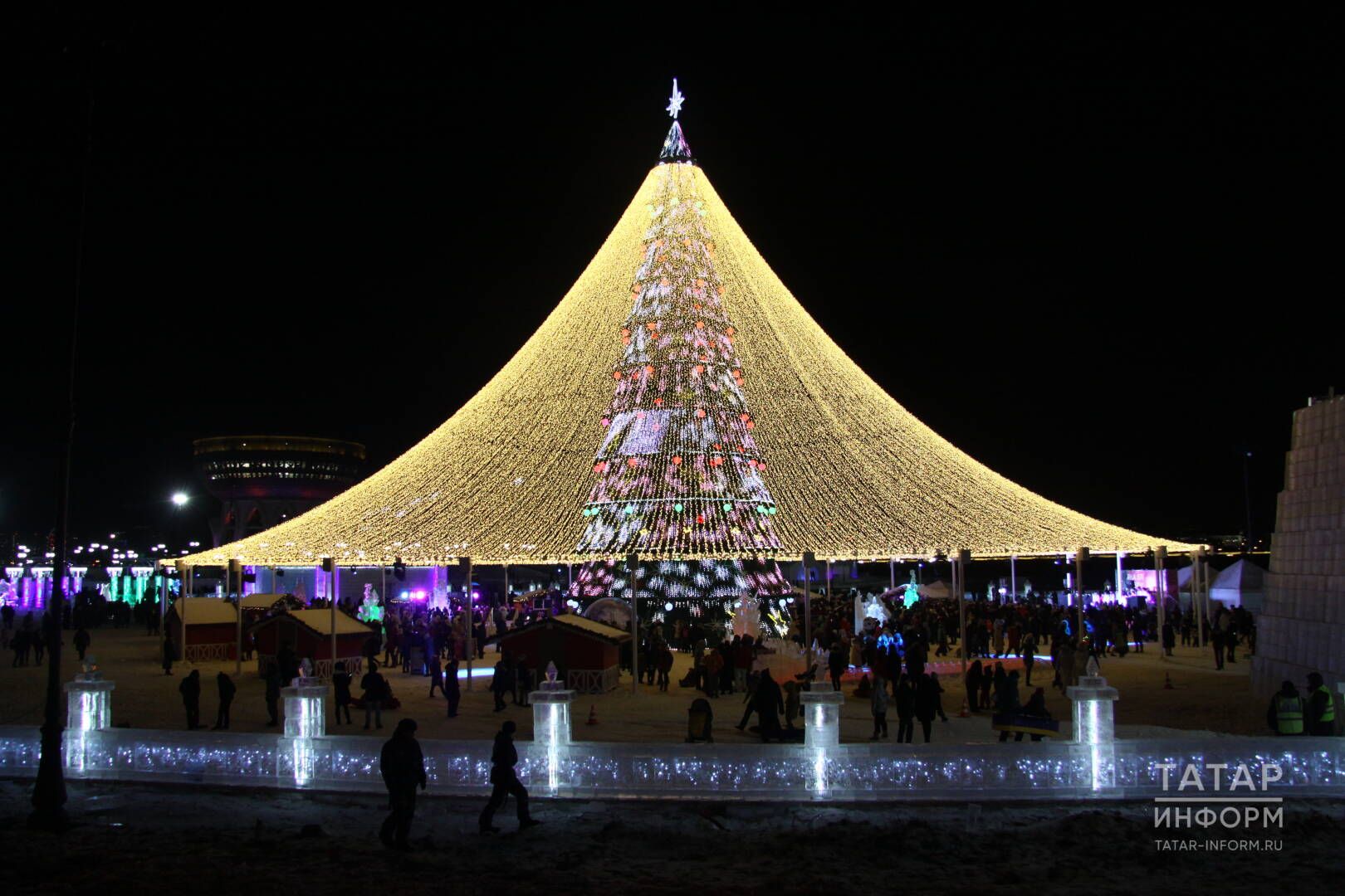 Башкалада төп Чыршының кайчан ачылачагы билгеле булды