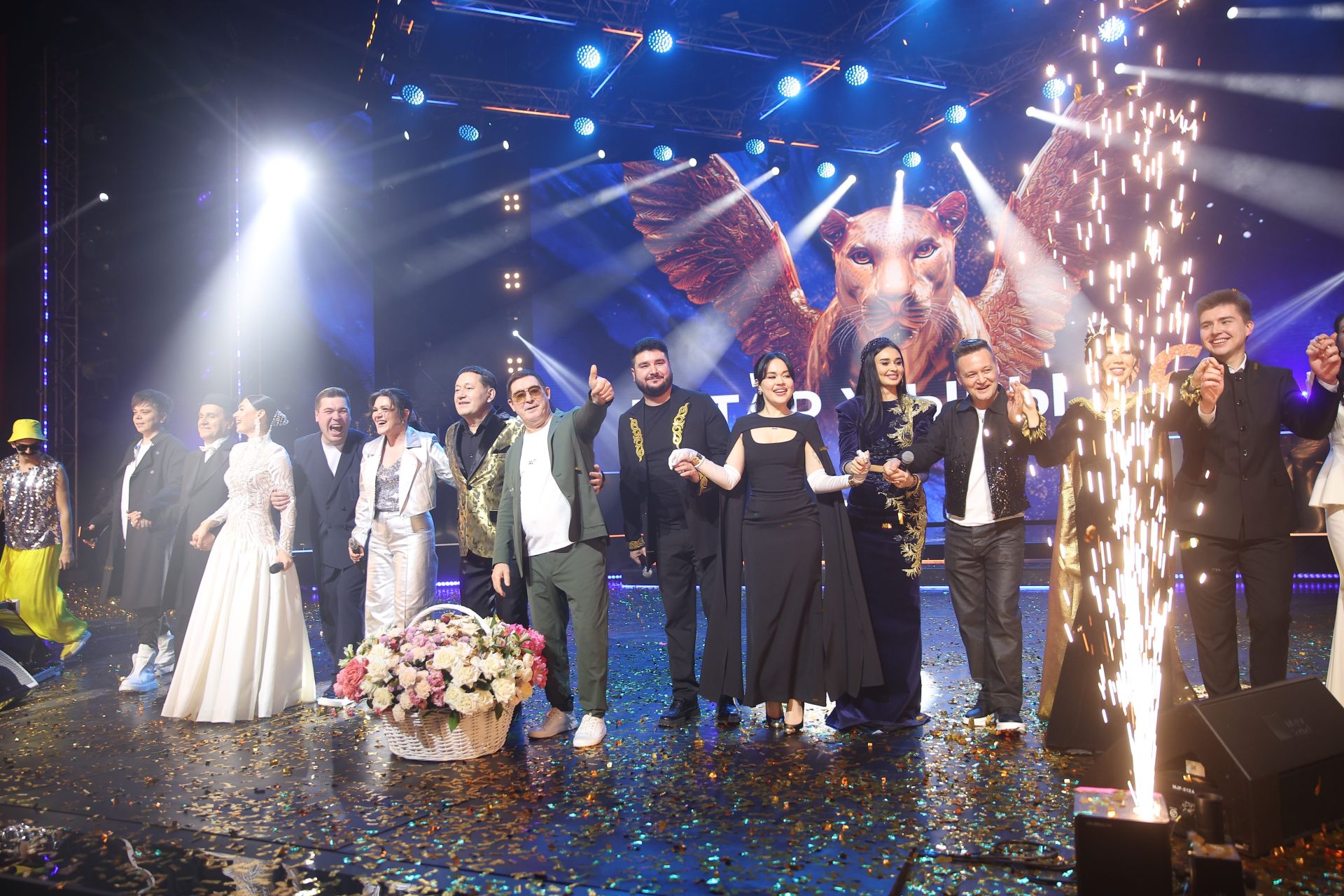 «Татар җыры - 26» хикмәтләре: Иң яшь лауреат һәм авторларны телгә алган бердәнбер җырчылар кем? (өченче бүлек)