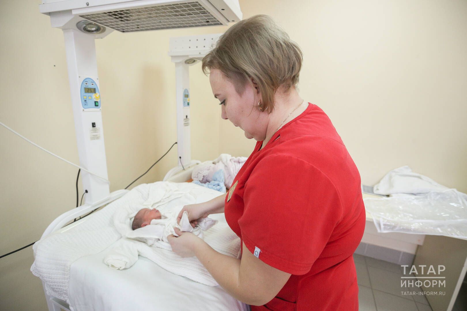 Балага ничәнче көнне исем кушарга киңәш ителә? Хөзрәт белән әңгәмә