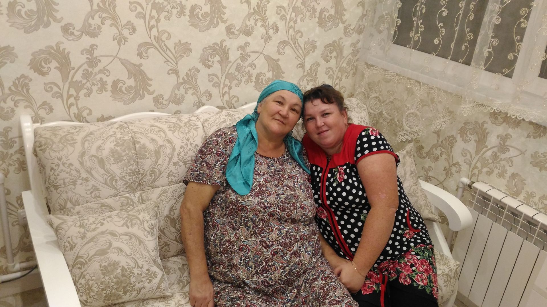 «Бала белән кемгә кирәк инде мин. Алучысы булганда, чыгып калыйм...»