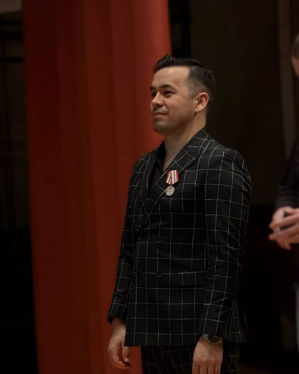 «Мылтык тотып басып тормагач, без дә нәрсә беләндер булышырга тиеш бит инде...»