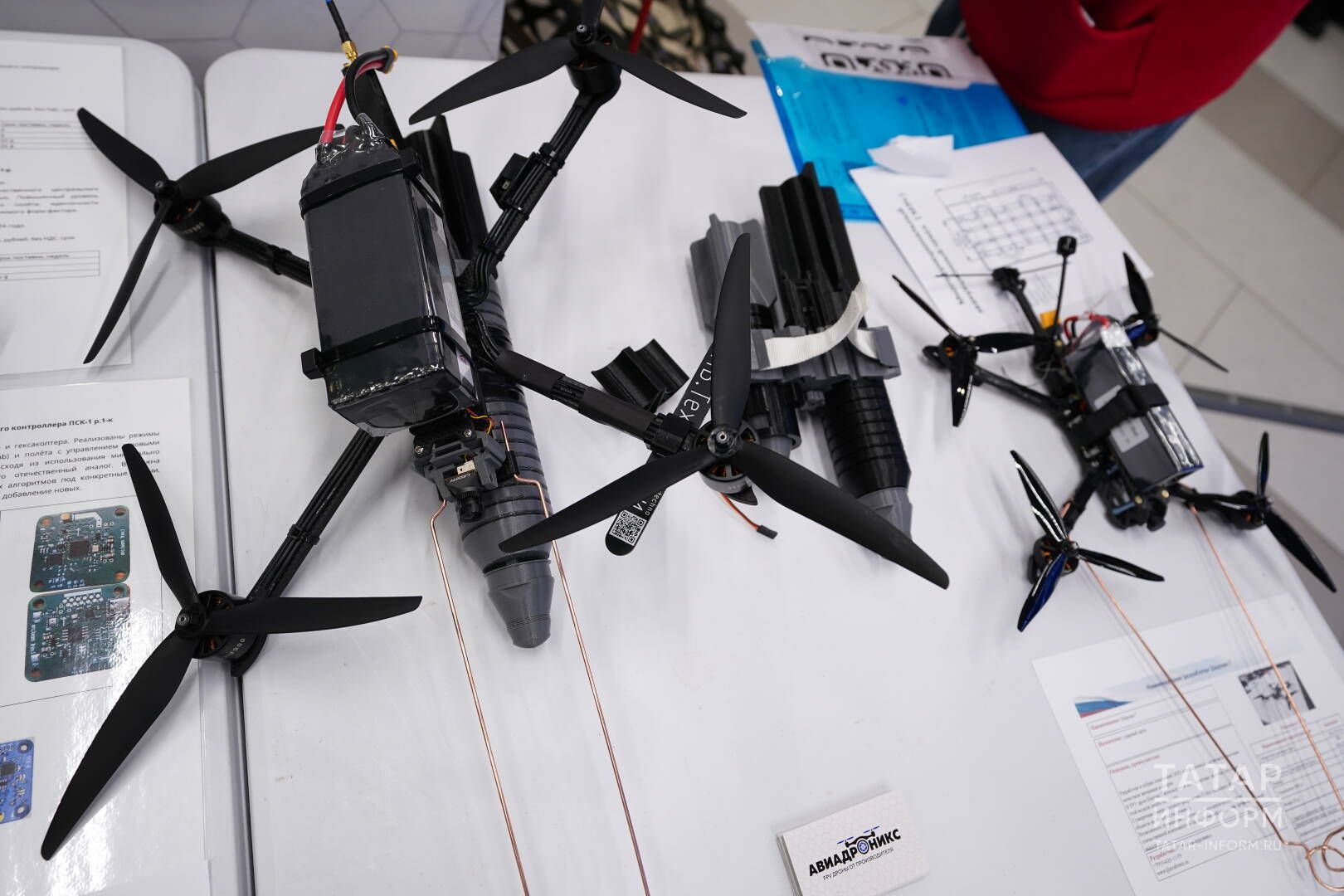 Яңа төр гаскәрләргә контракт буенча хезмәт итүчеләрне җыялар