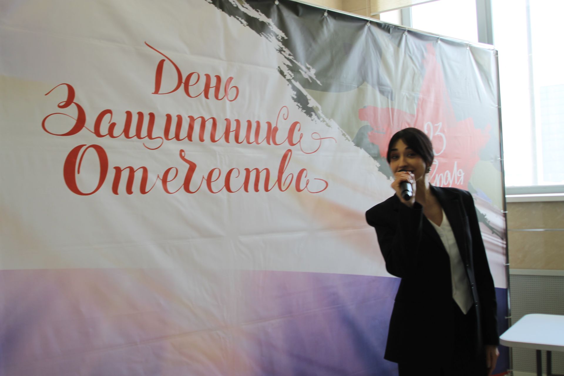 “ТАТМЕДИА” җитәкчелеге ир-ат хезмәткәрләрне котлады