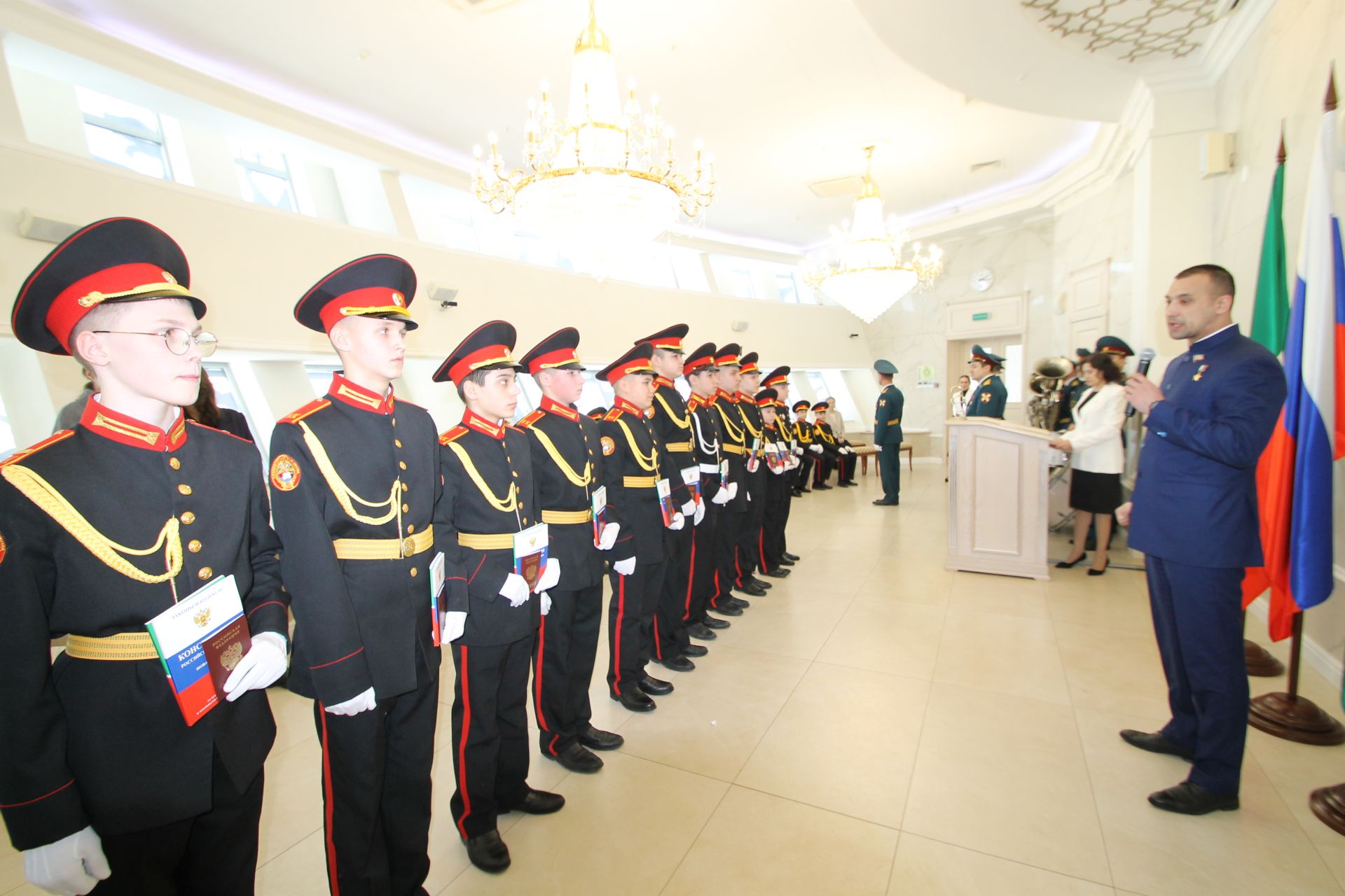 «Ленин бабай әйткәнчә, укыгыз, укыгыз һәм укыгыз!»