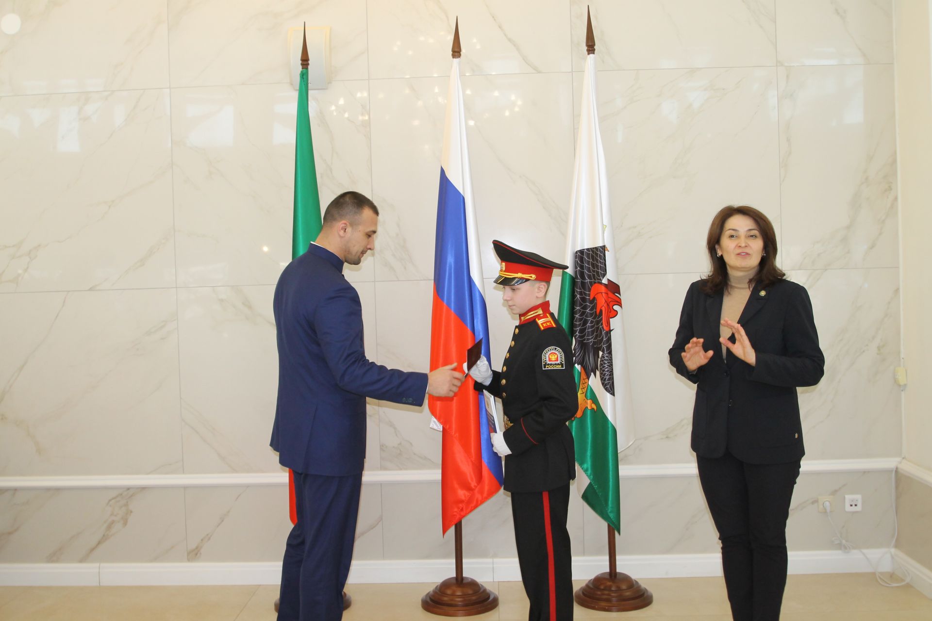 «Ленин бабай әйткәнчә, укыгыз, укыгыз һәм укыгыз!»