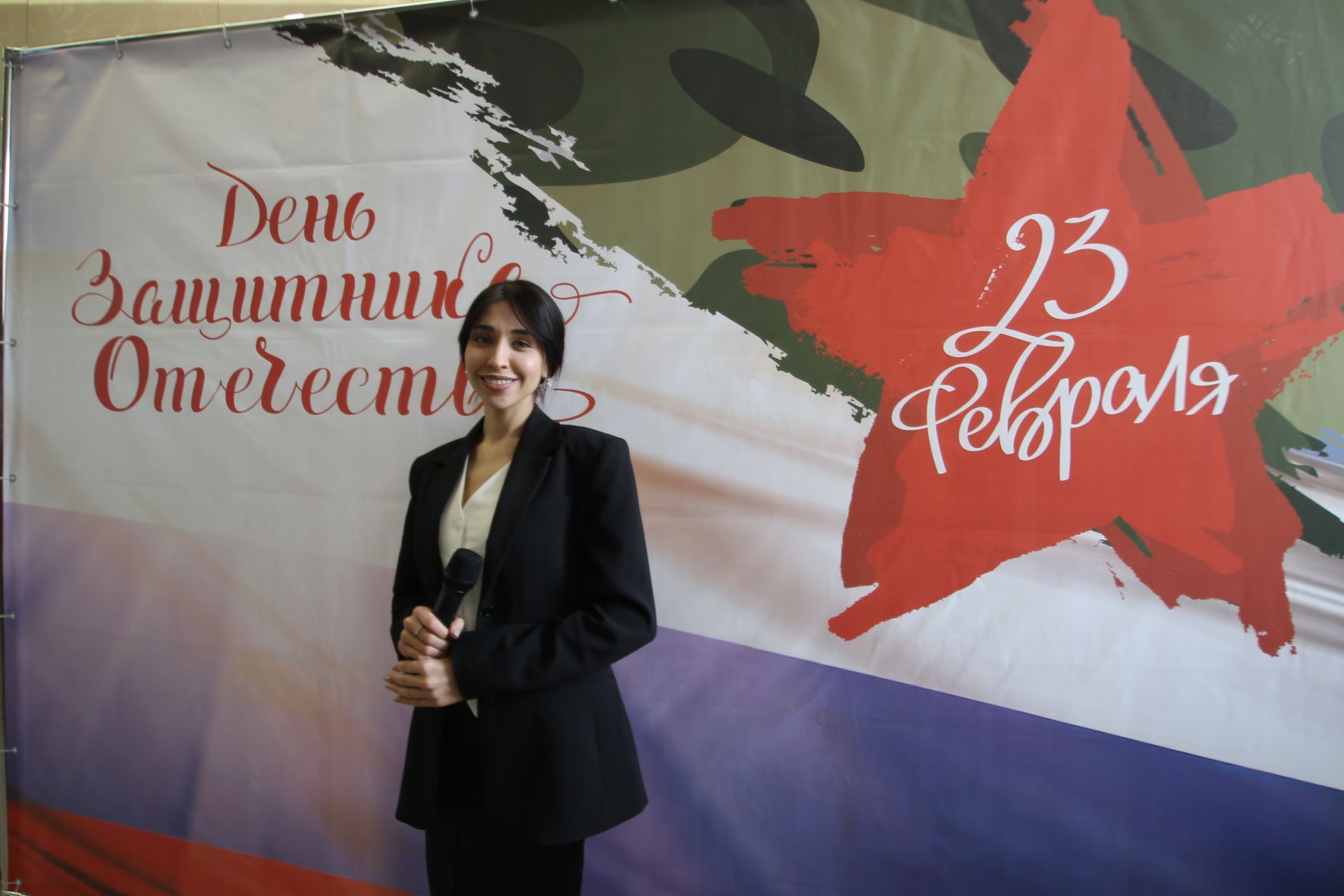 “ТАТМЕДИА” җитәкчелеге ир-ат хезмәткәрләрне котлады