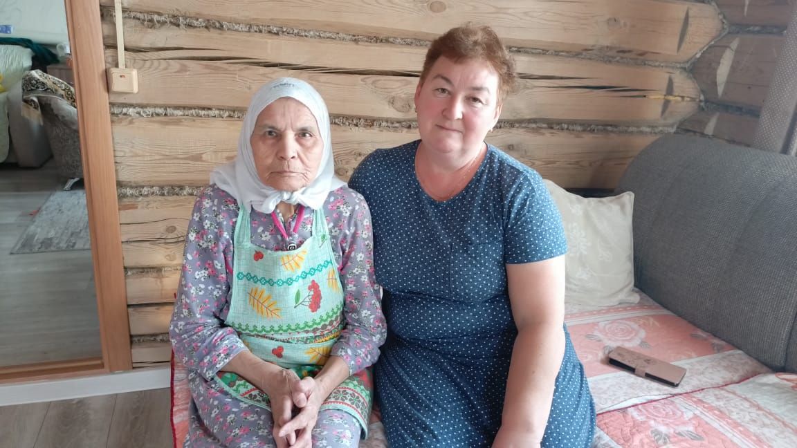 Улын яу кырыннан көтүче әни кеше: «Ике елдан бирле телефон белән яшим»