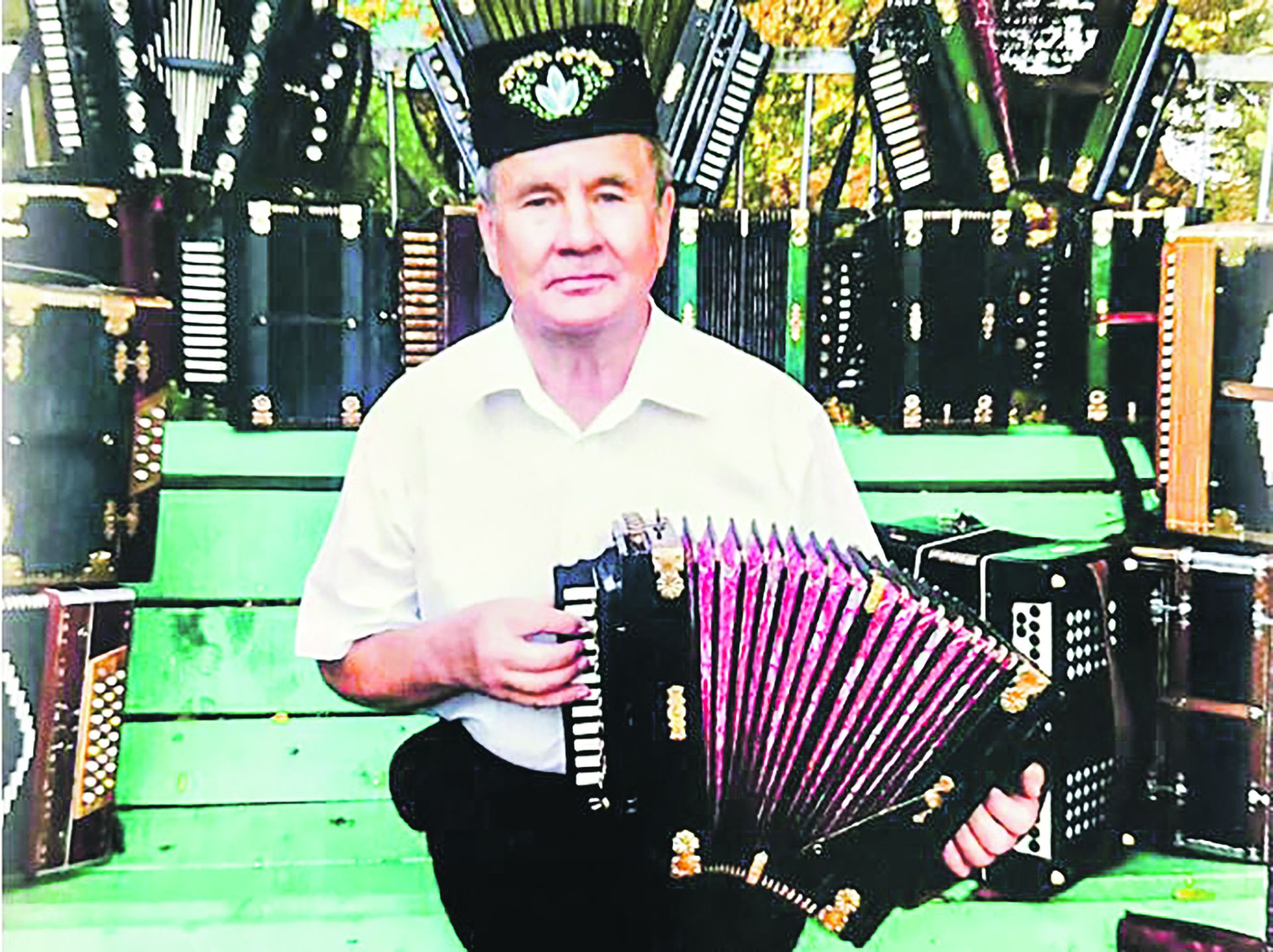 «Запчастьләргә дә тота торган 80 ләп гармуным, баяннар, аккордионнар бар»