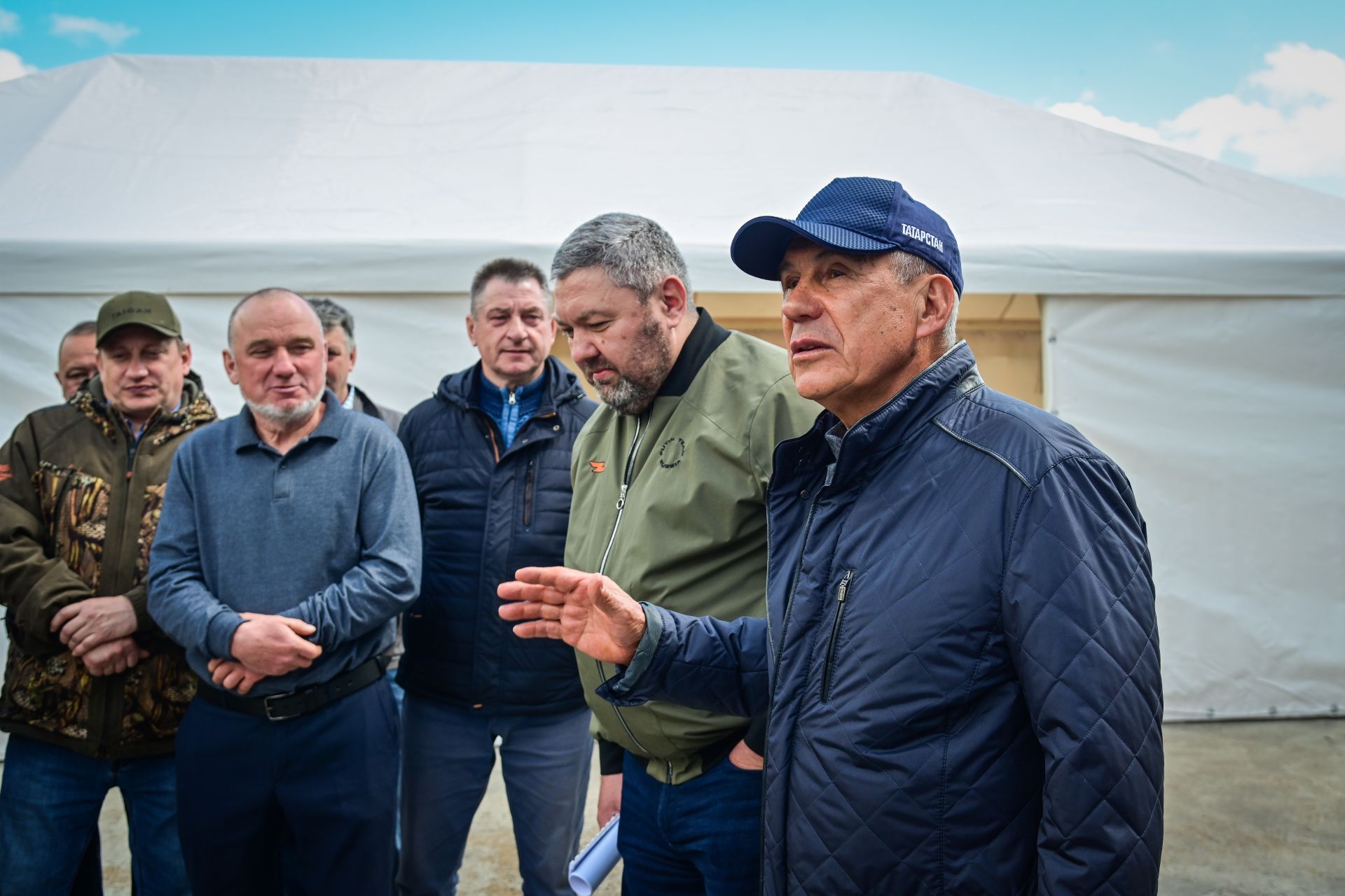 Татарстан Рәисе Югары Ослан районында булды