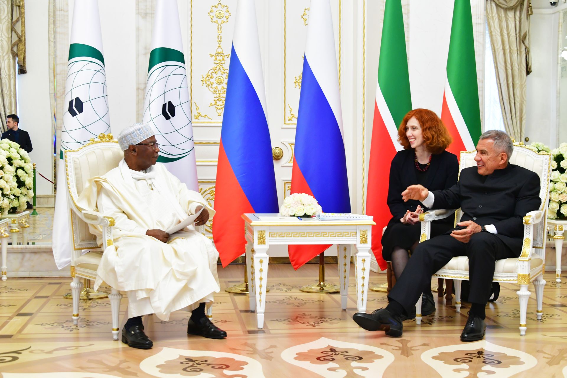 Рөстәм Миңнеханов Хөсәен Ибраһим Таха белән очрашуда: «Киләчәк яшьләр кулында»