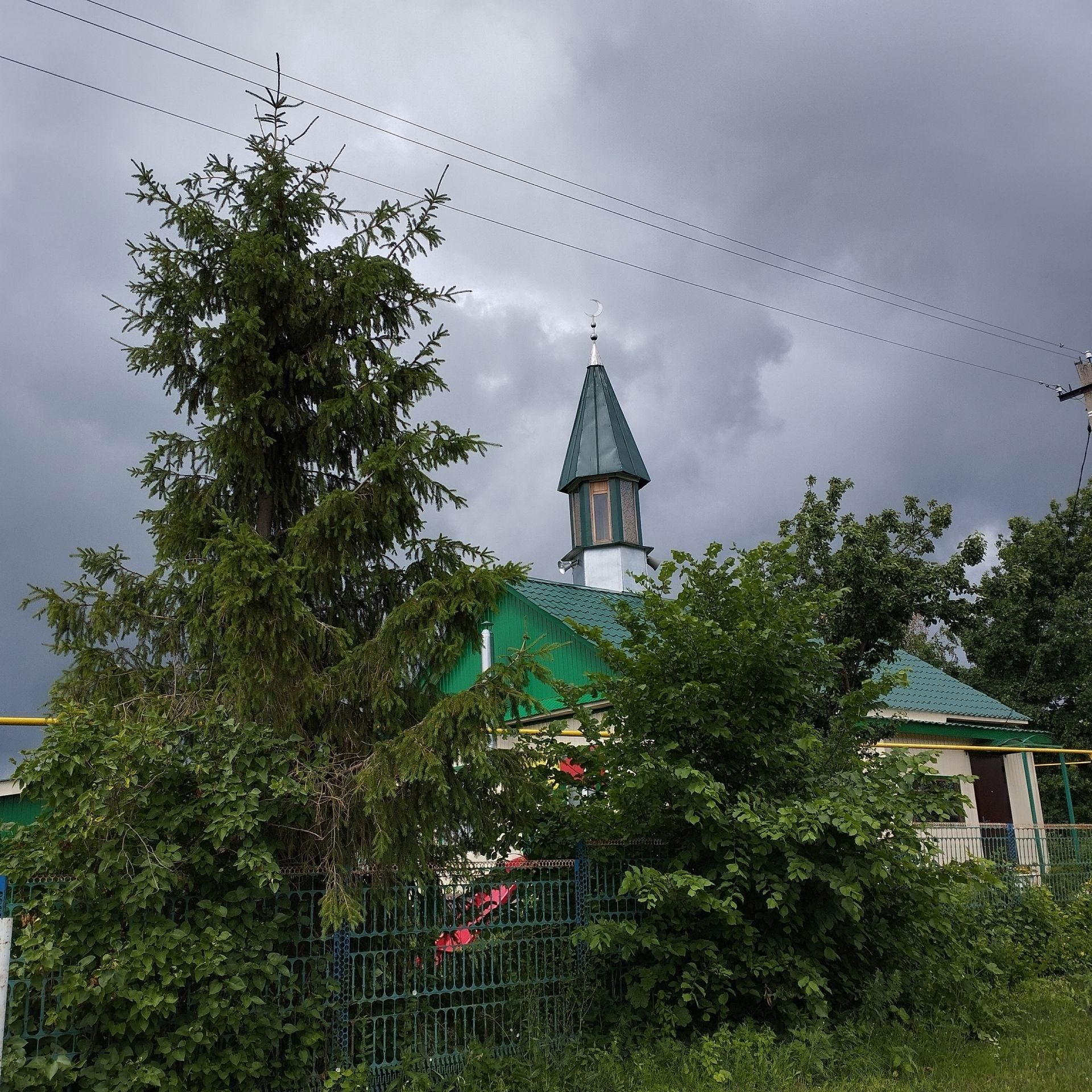 Кабергә кереп яткач та, әҗере килеп торыр