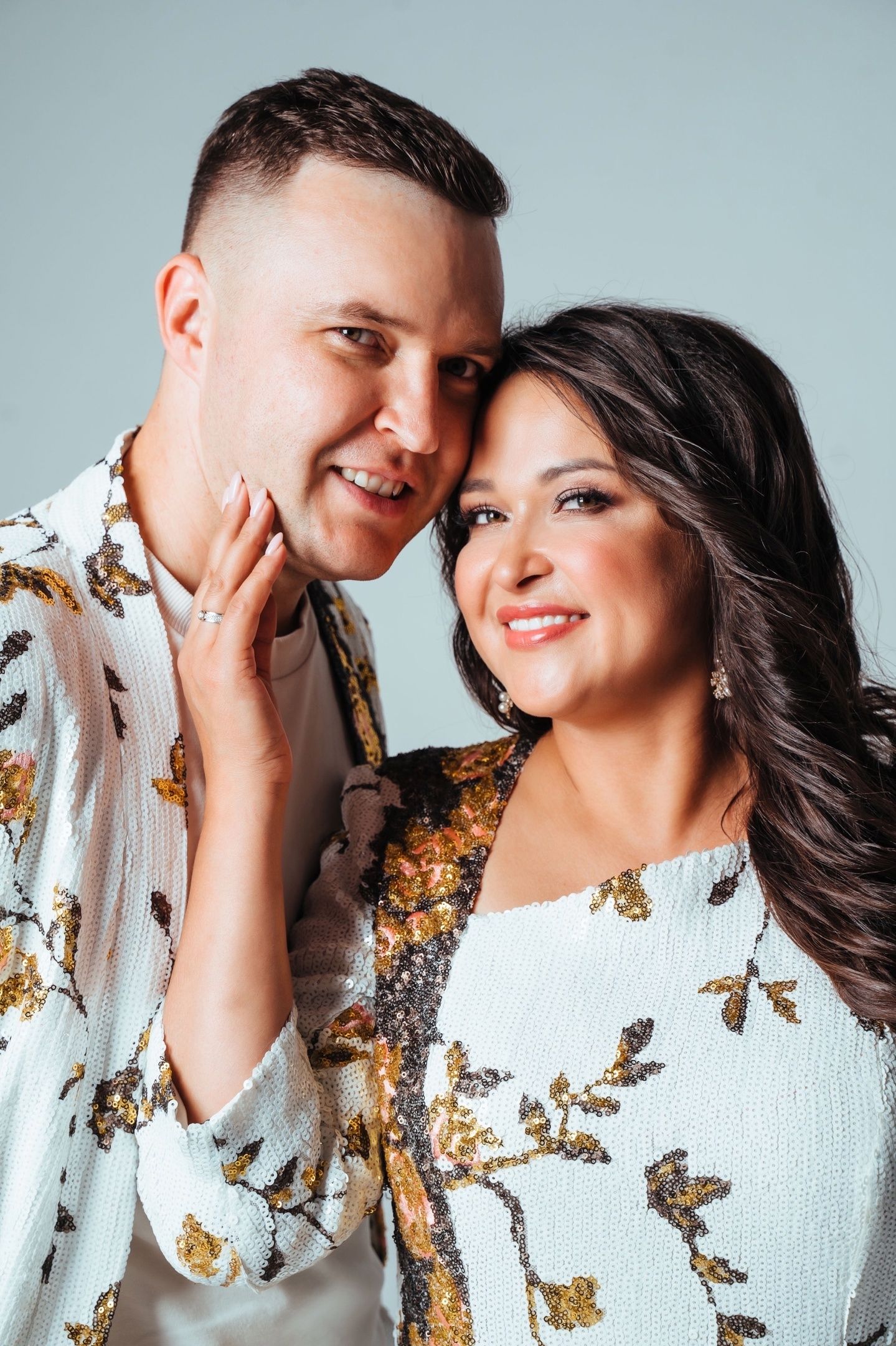 Алсу һәм Азат Фазлыевлар: “Яңа йортка күченәбез шул”