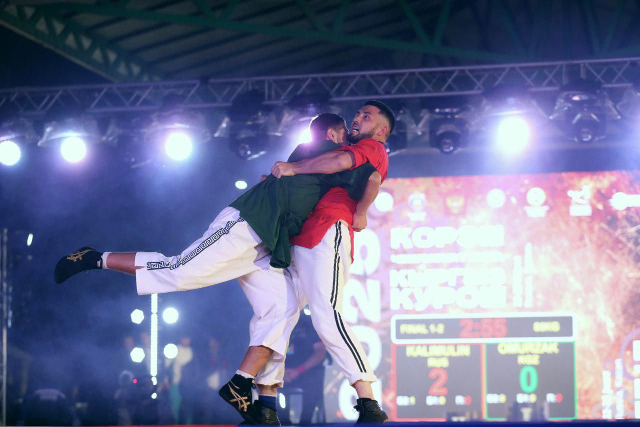 Безнекеләр җиңде. Безнекеләр булмаган безнекеләр дә җиңде