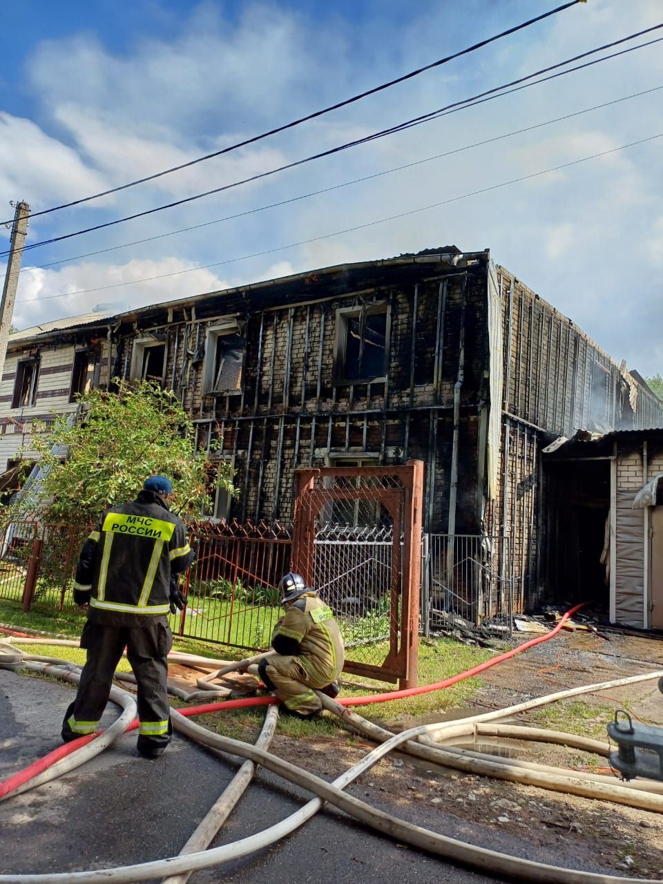«Янгын чыкканда, кызыбыз йоклаган булган. Ярый әле тәрәзә аша чыга алган...»