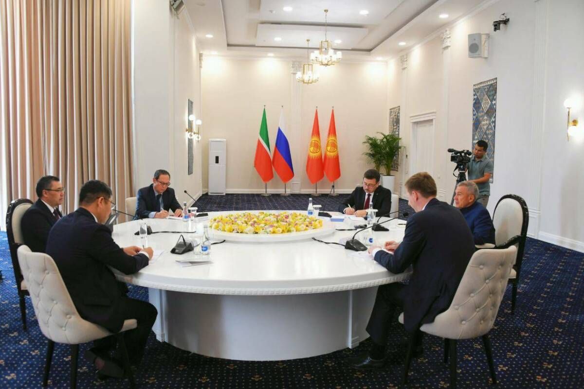 Миңнеханов Татарстан белән Кыргызстан арасында товар әйләнеше өч мәртәбә артуын белдерде