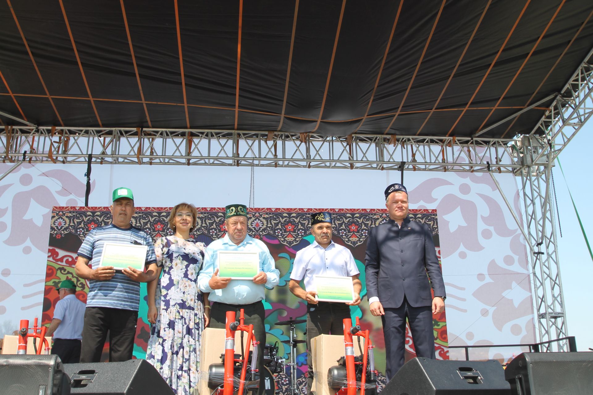 Белоруссия вәкилләре Балык Бистәсе Сабан туена кызыгыплар үлә инде