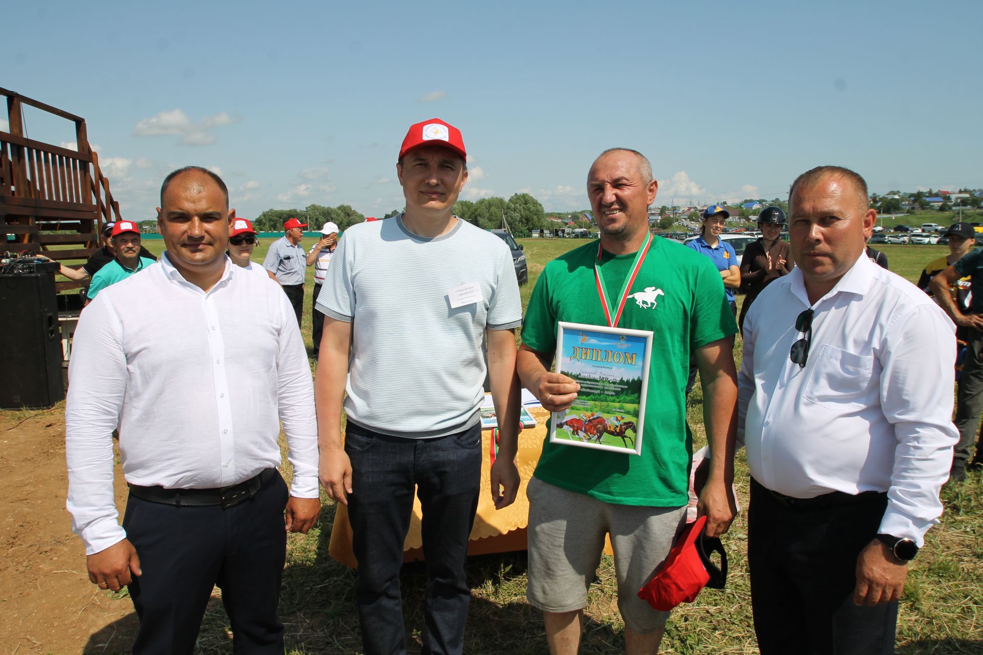 Белоруссия вәкилләре Балык Бистәсе Сабан туена кызыгыплар үлә инде