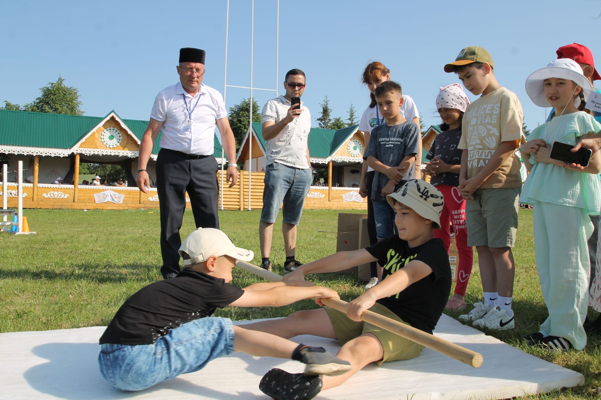 Белоруссия вәкилләре Балык Бистәсе Сабан туена кызыгыплар үлә инде