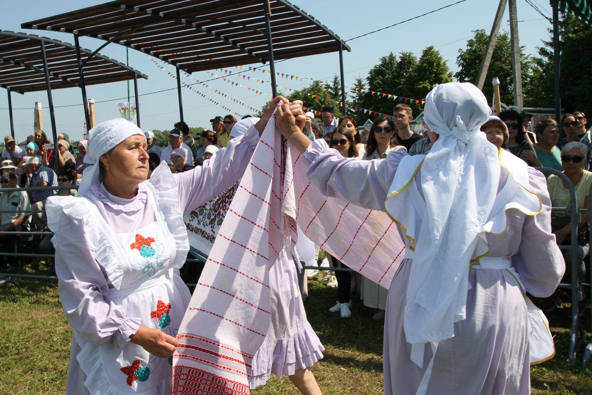 Белоруссия вәкилләре Балык Бистәсе Сабан туена кызыгыплар үлә инде