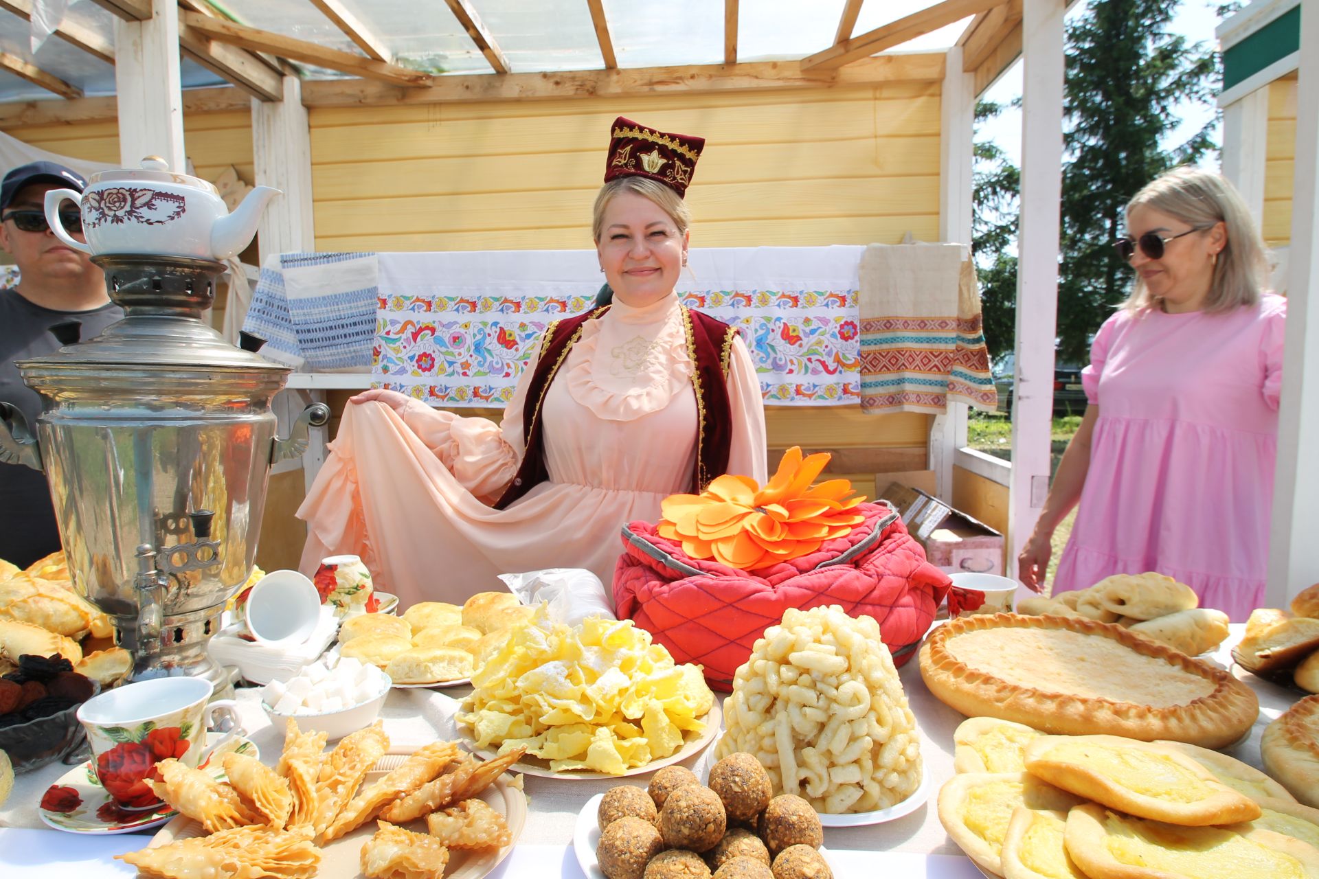 Белоруссия вәкилләре Балык Бистәсе Сабан туена кызыгыплар үлә инде