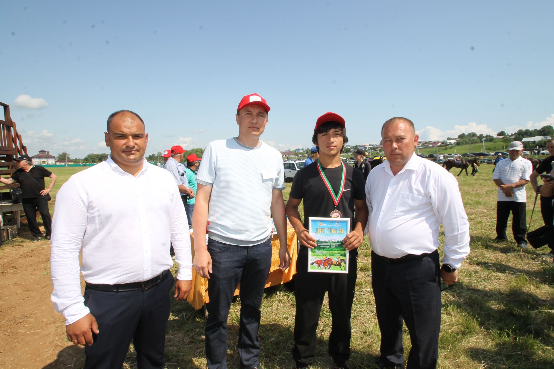 Белоруссия вәкилләре Балык Бистәсе Сабан туена кызыгыплар үлә инде