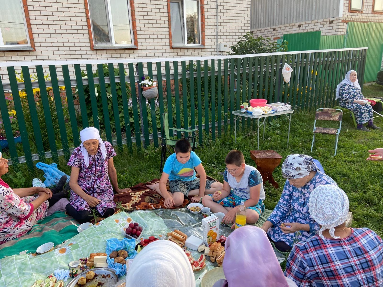 Берәресе гармун уйнаса, “Исеректер ул”, диләр...