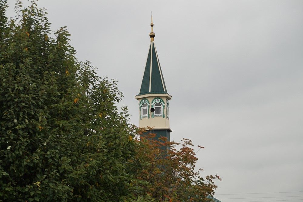 Мәчеткә суган һәм сарымсак ашаган көенчә кермәскә