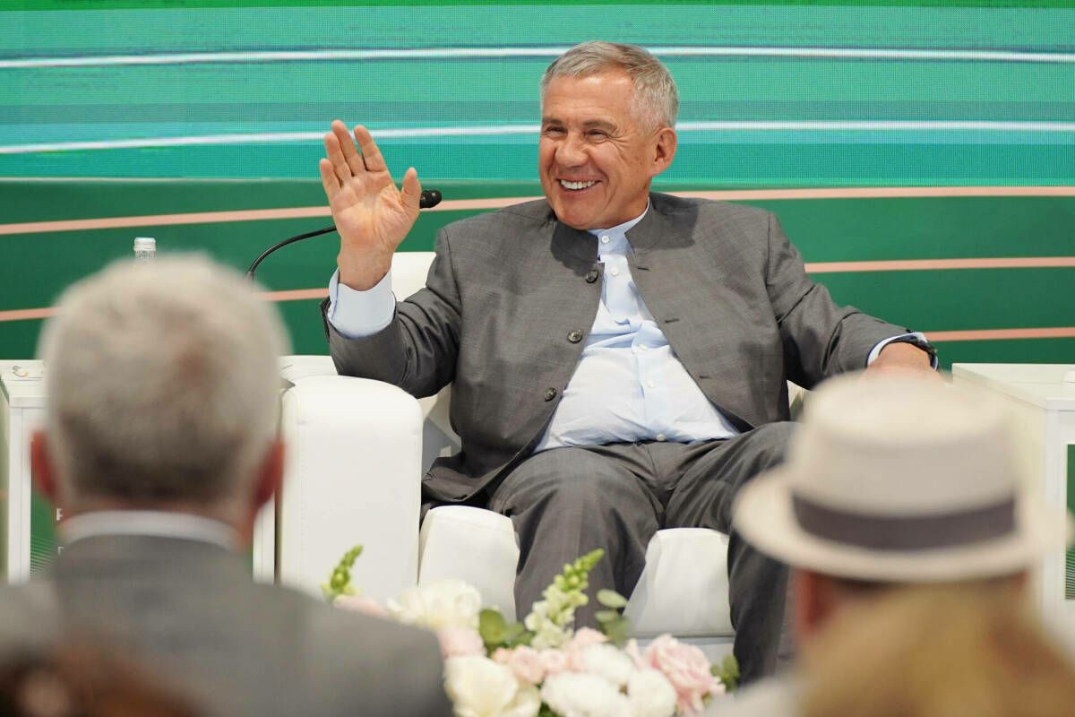 Рөстәм Миңнеханов Идел буе округы төбәк җитәкчеләре медиарейтингында беренче урында тора