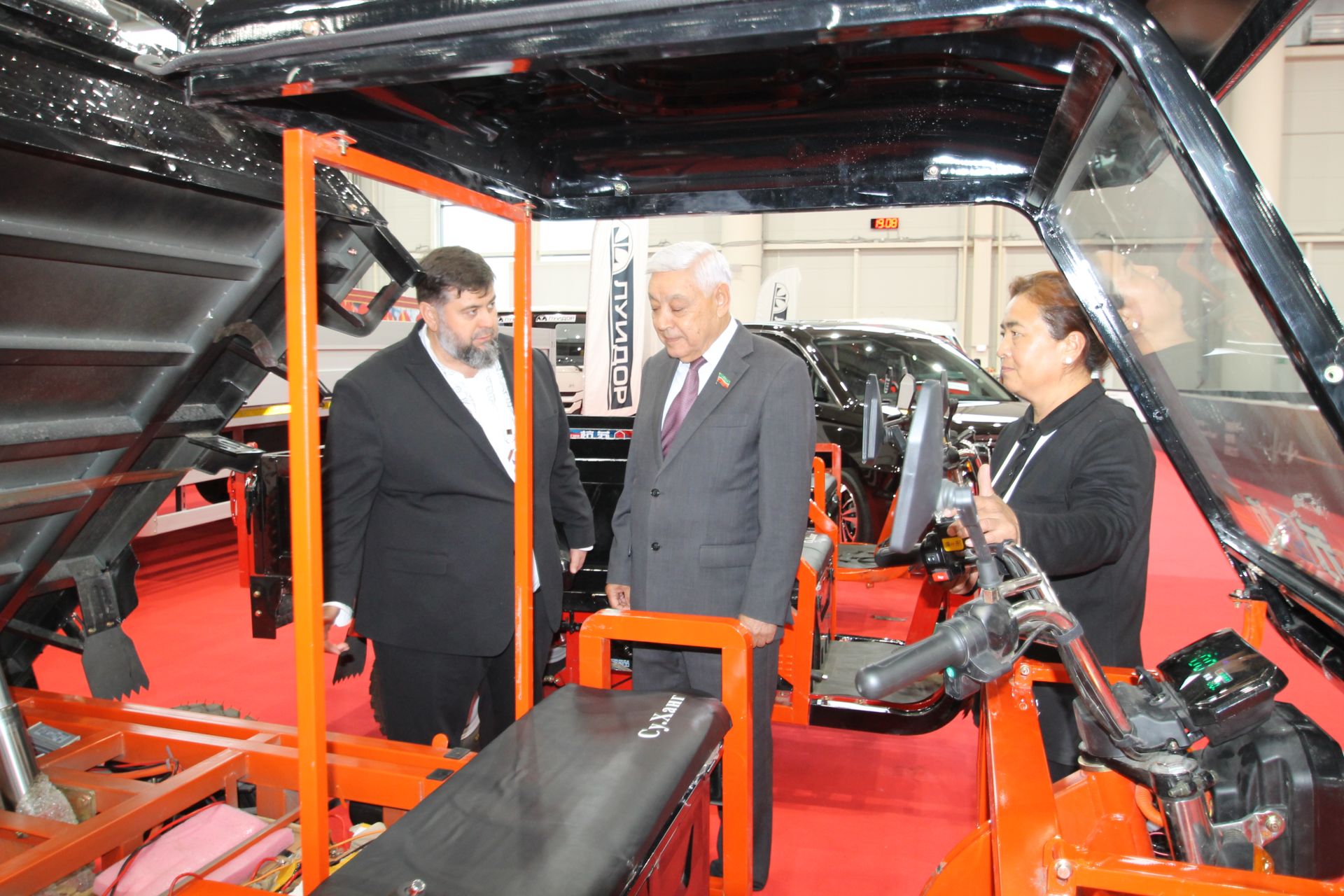 Россия белән Кытайның чөкердәшеп, Казанда чәй эчүе дә әһәмиятле