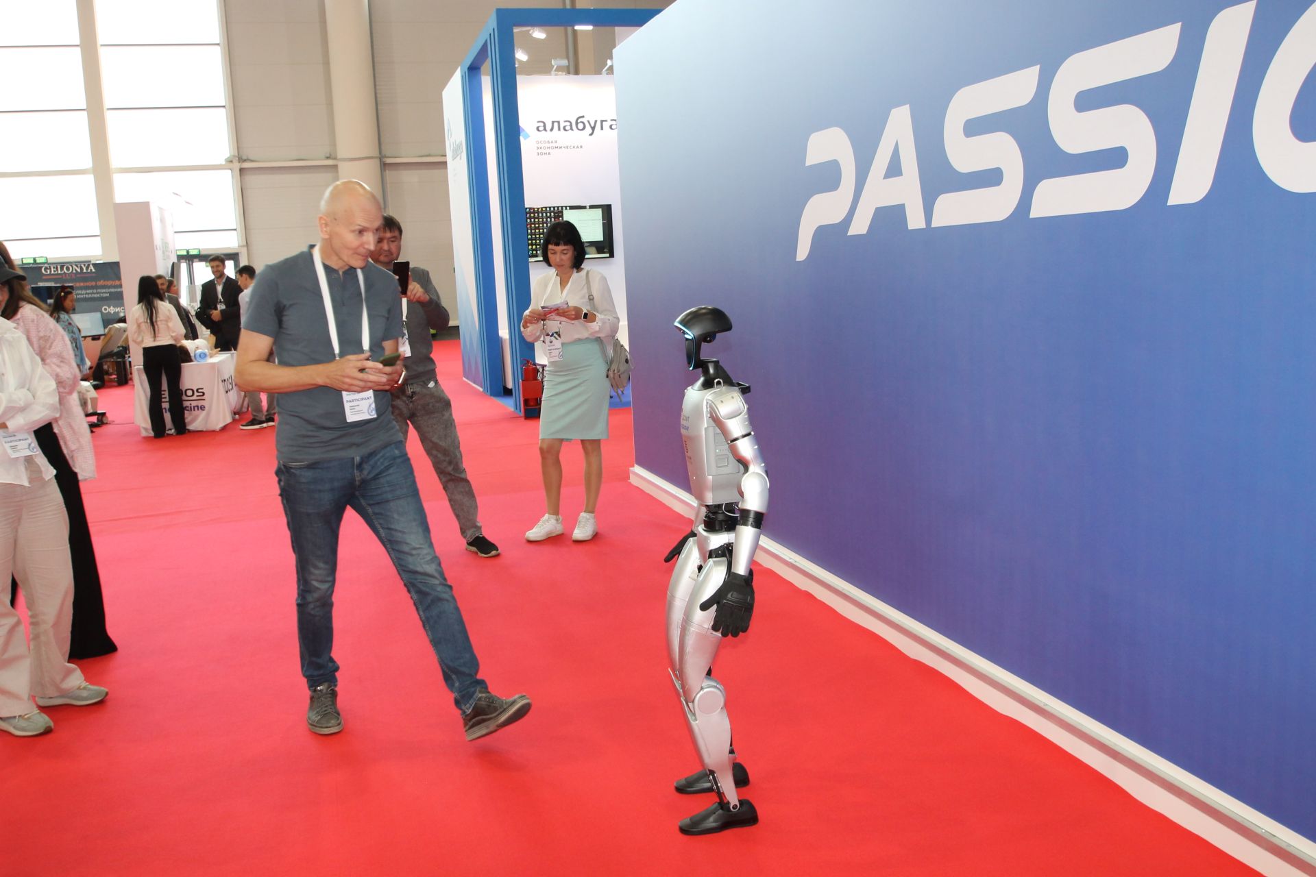 Россия белән Кытайның чөкердәшеп, Казанда чәй эчүе дә әһәмиятле