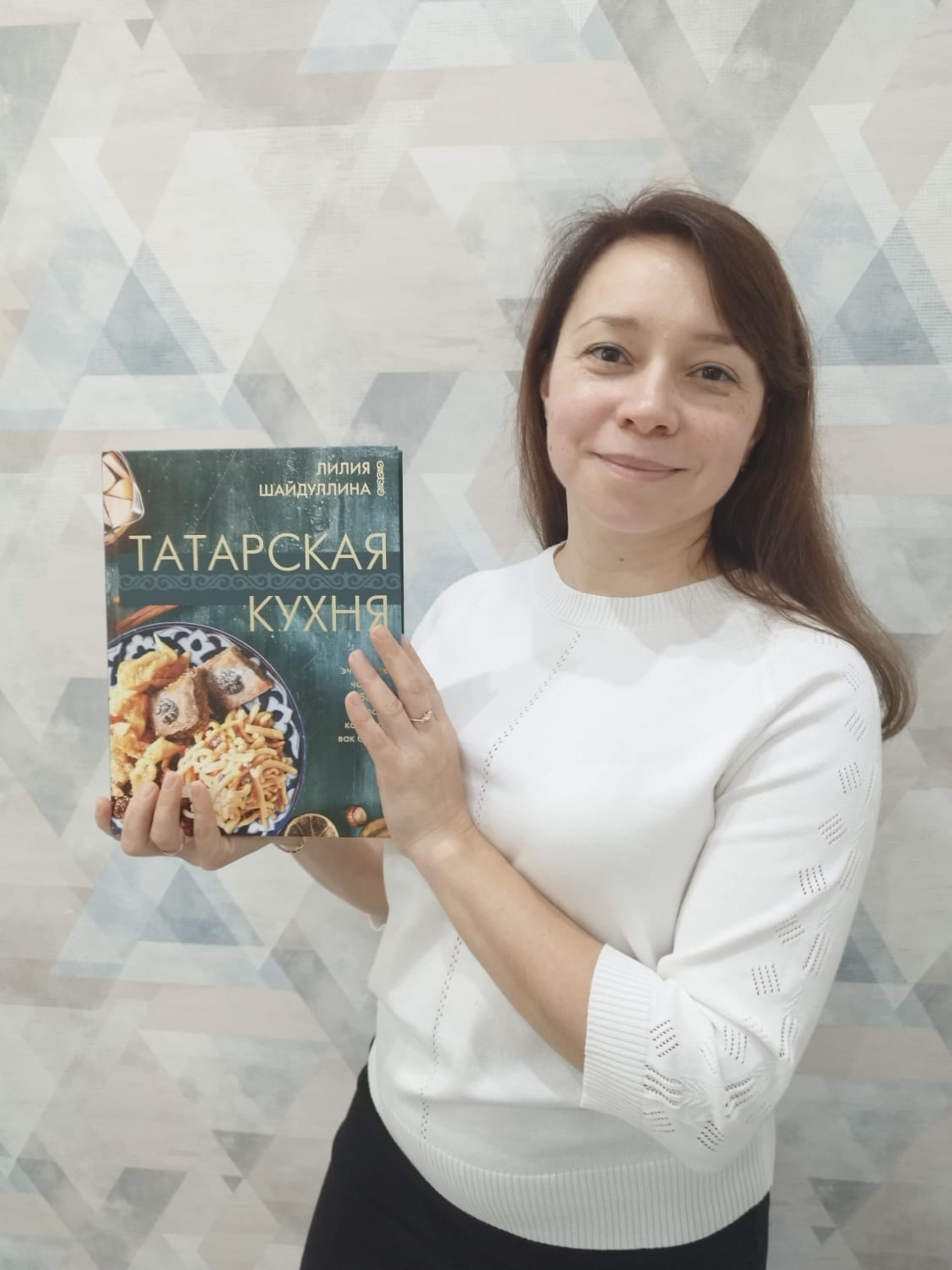 Танылган кулинар блогер Лилия Шәйдуллина: “Татар халкына милли мирас эшлим”