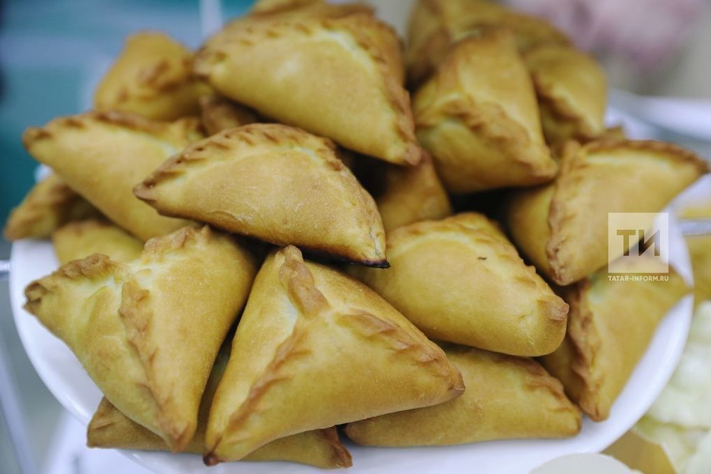 Өчпочмаксыз да калырбыз әле беркөнне