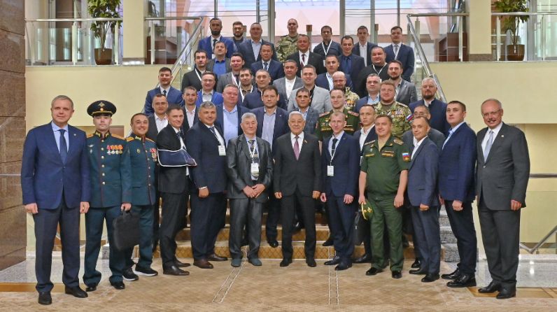 Фәрит Мөхәммәтшин «Батырлар. Герои Татарстана» проектында катнашучылар белән очрашты