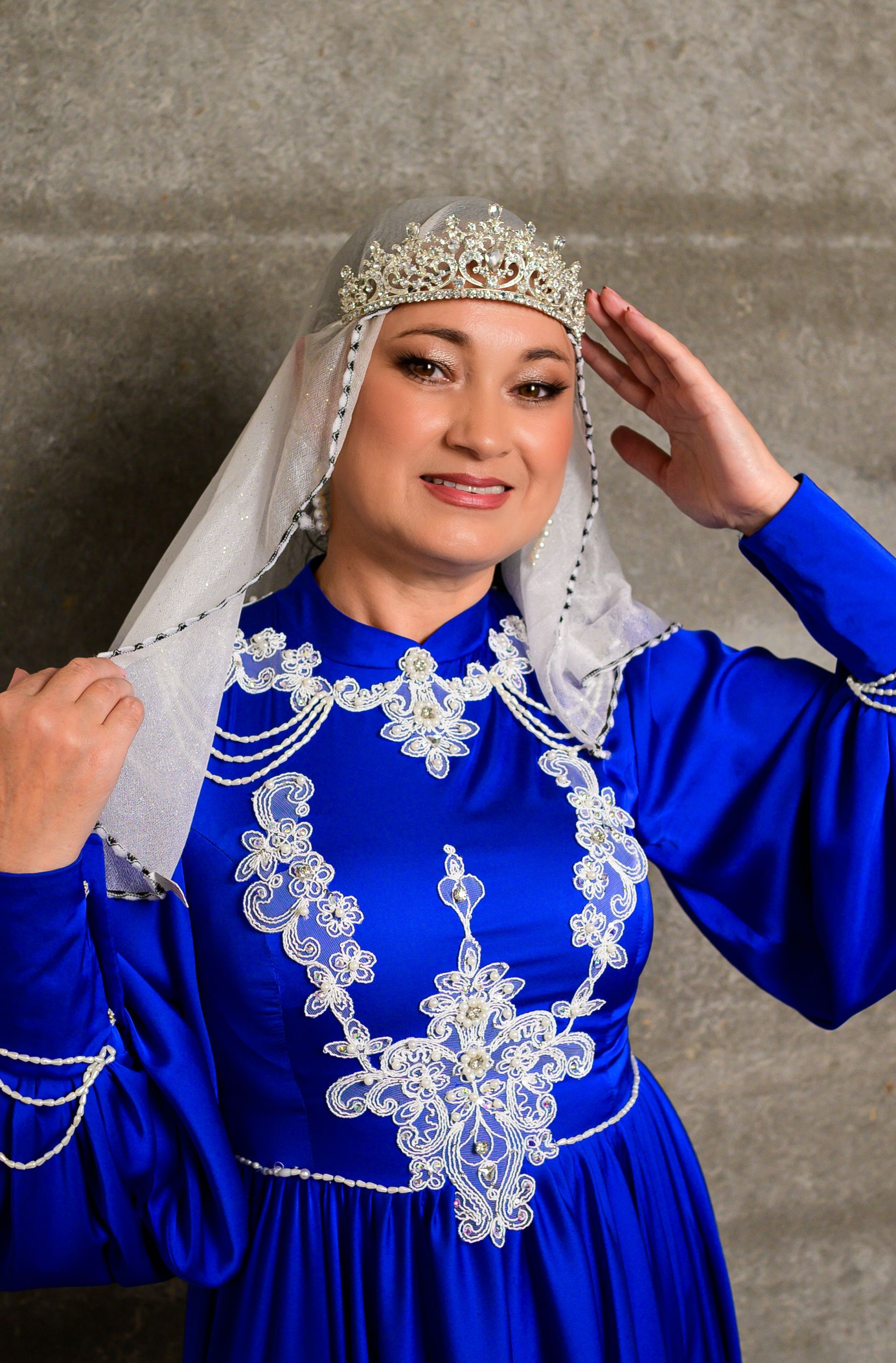 Татар шоу-бизнесында яңа гауга.  Гөлнара Тимерҗанова: «Бу җырның җырчысы мин генә»