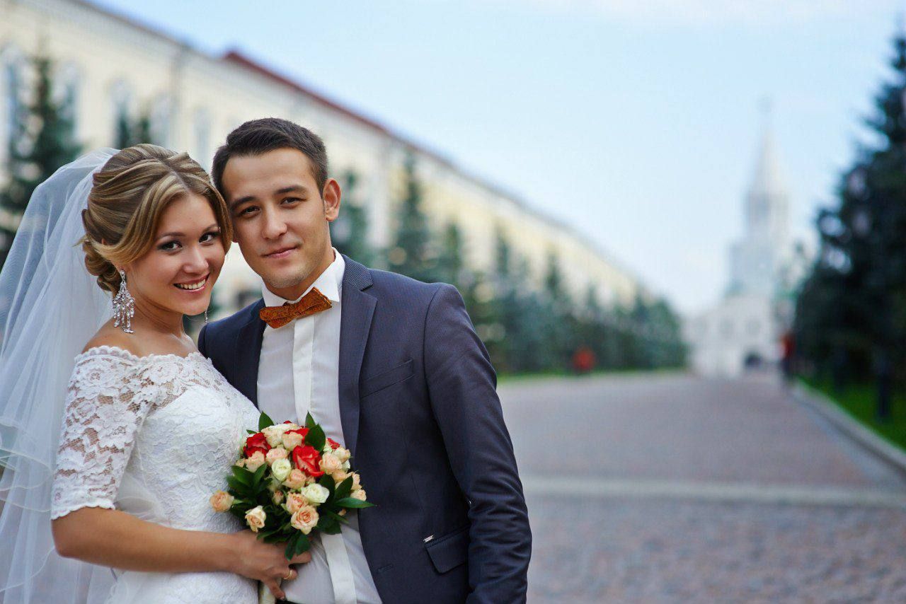 «Әти-әниләре исән-сау, әмма туйга алар икенче тормыш иптәшләре белән киләләр...»