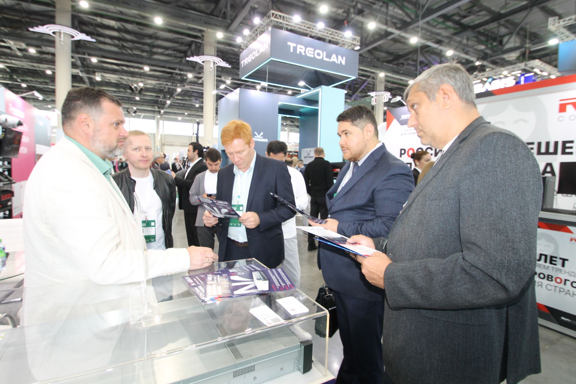 Татарстан 2030 елга “ясалма акыл” кочагында калачак. Бу куркыныч хәл түгелме икән?