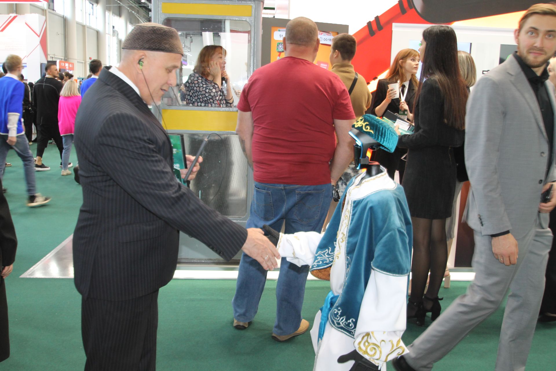 Татарстан 2030 елга “ясалма акыл” кочагында калачак. Бу куркыныч хәл түгелме икән?