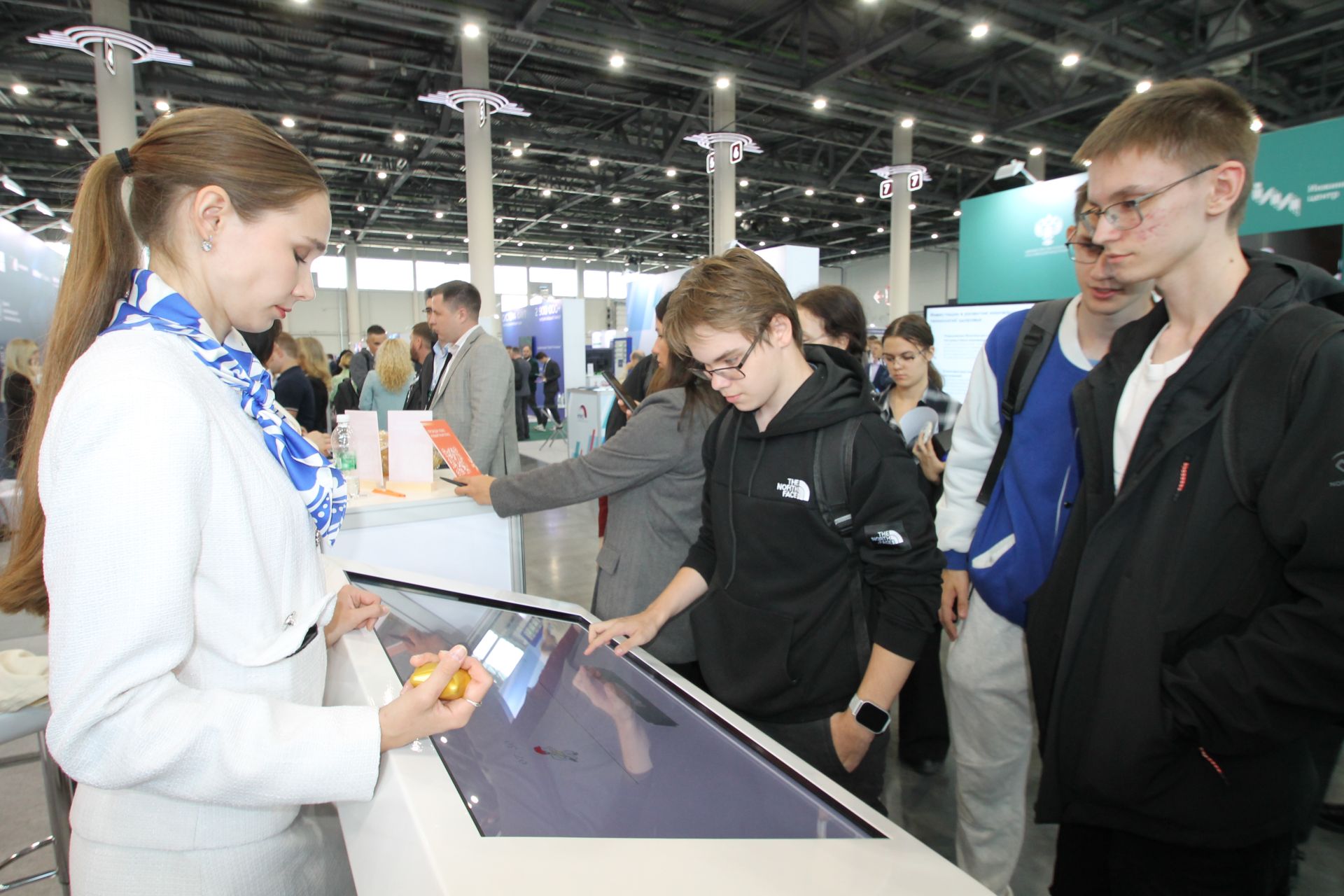 Татарстан 2030 елга “ясалма акыл” кочагында калачак. Бу куркыныч хәл түгелме икән?