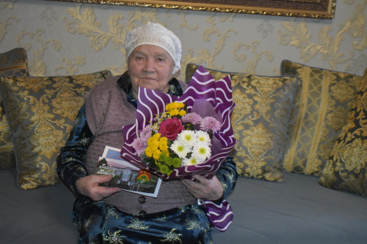 «Язмыш мине сынап та карады, яхшы тормыш та бүләк итте»