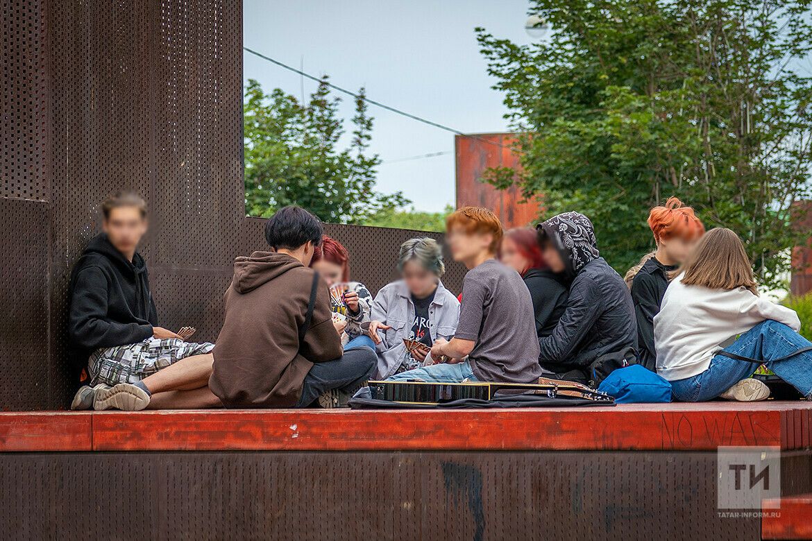 “Запойдан чыгару – дәвалау дигән сүз түгел” Эчкечелек кемнәргә яный?