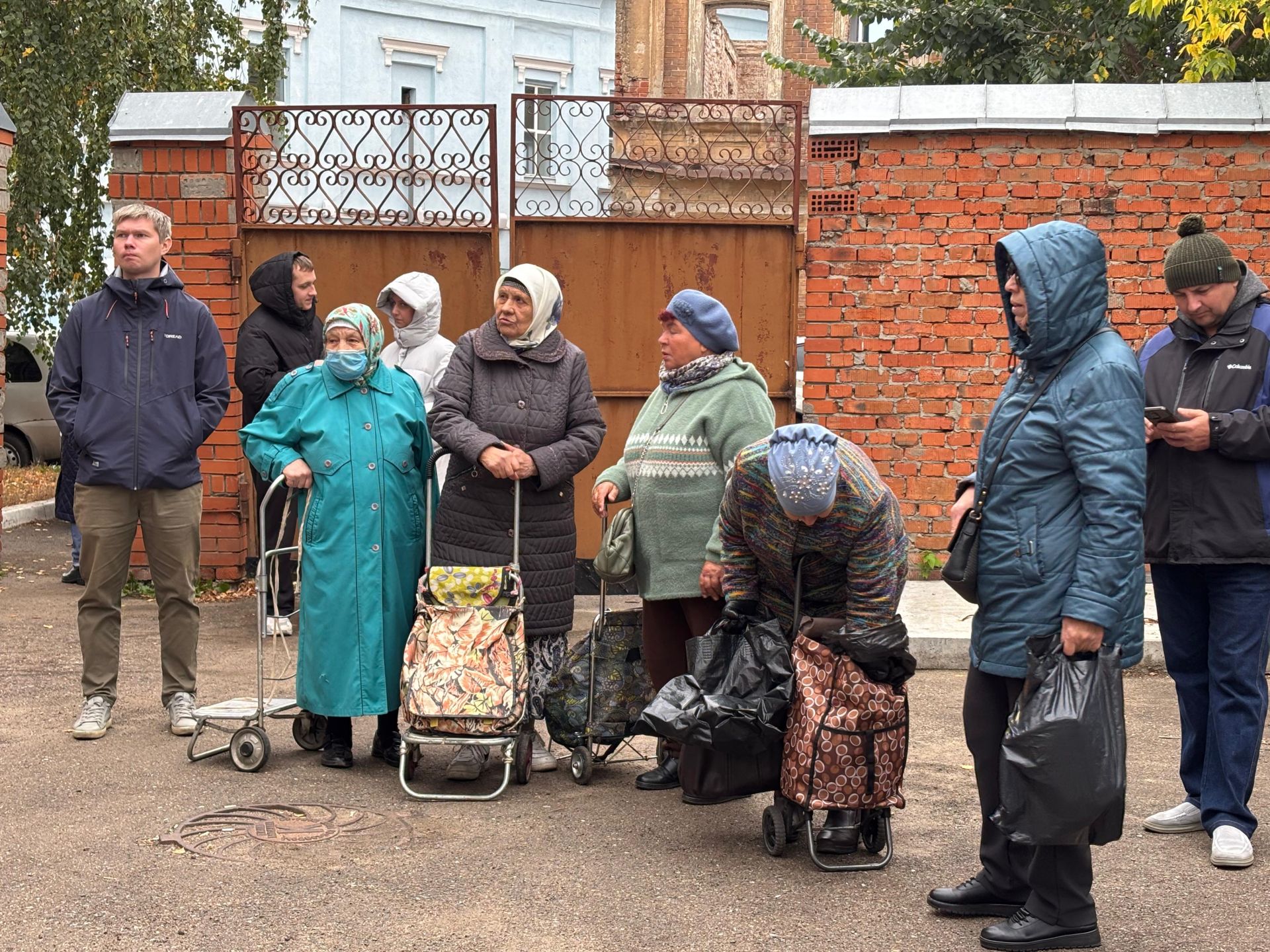 “Зәкят” фонды мохтаҗларга 4 тоннадан артык гошер таратты