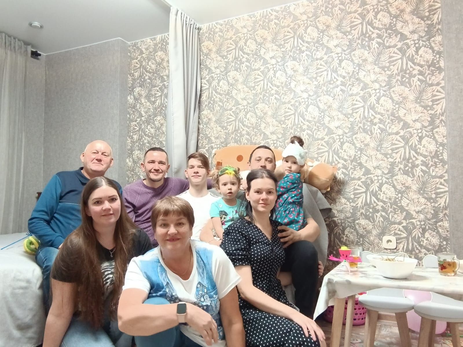 Әнисез үскән бала язмышы: «Апам белән мине балага санамады»