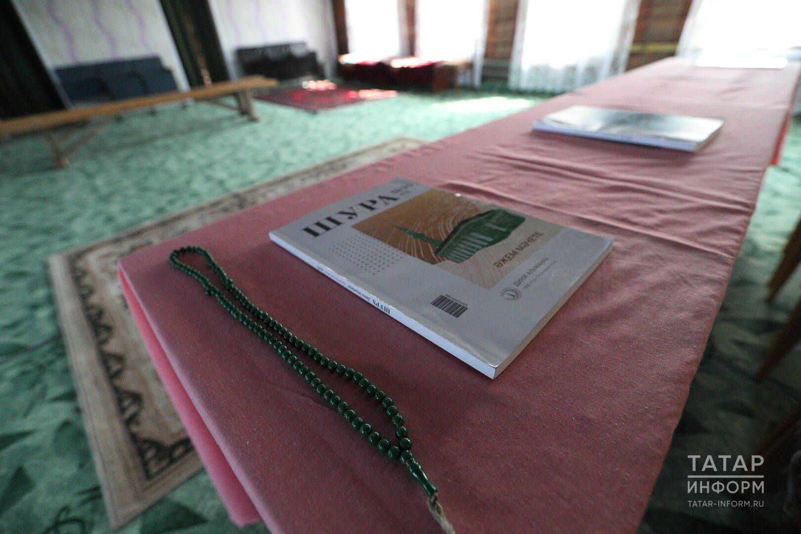 Элек галимнәр бер хәдис ишетер өчен җәяүләп чакрымнар үткән, ә безнең кулда...