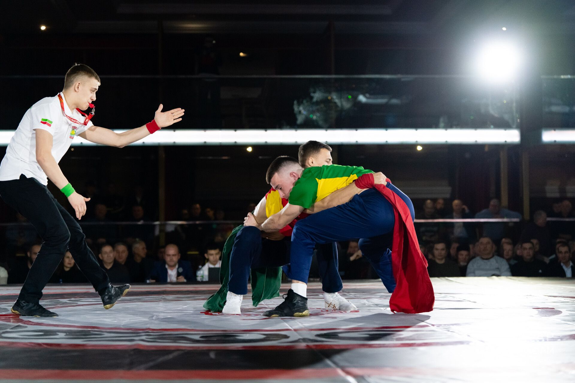 Батырларның да батырлары, көчлеләрнең дә көчлеләре - бер мәйданда!